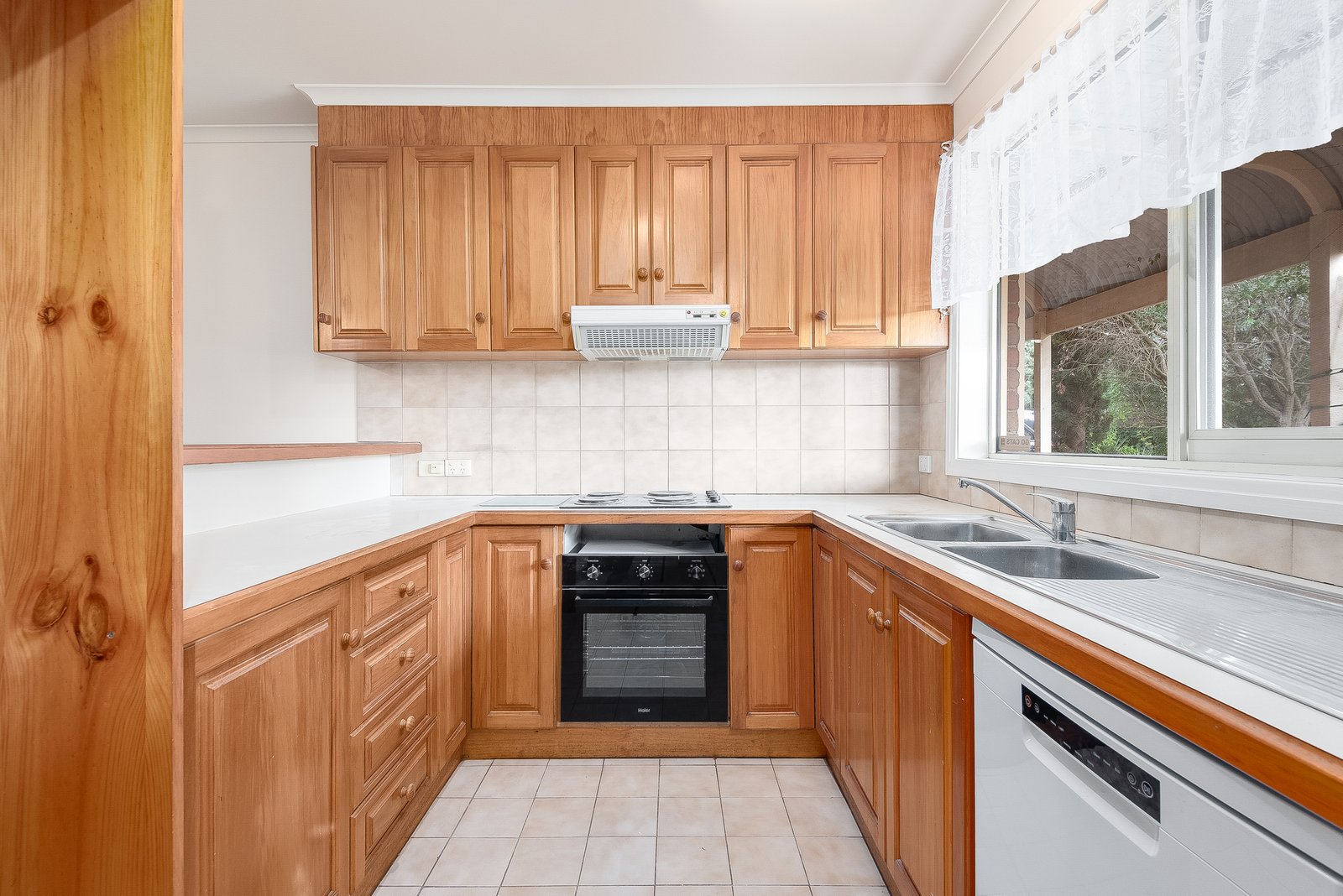 Gallery: 1/32 Glastonbury Drive
