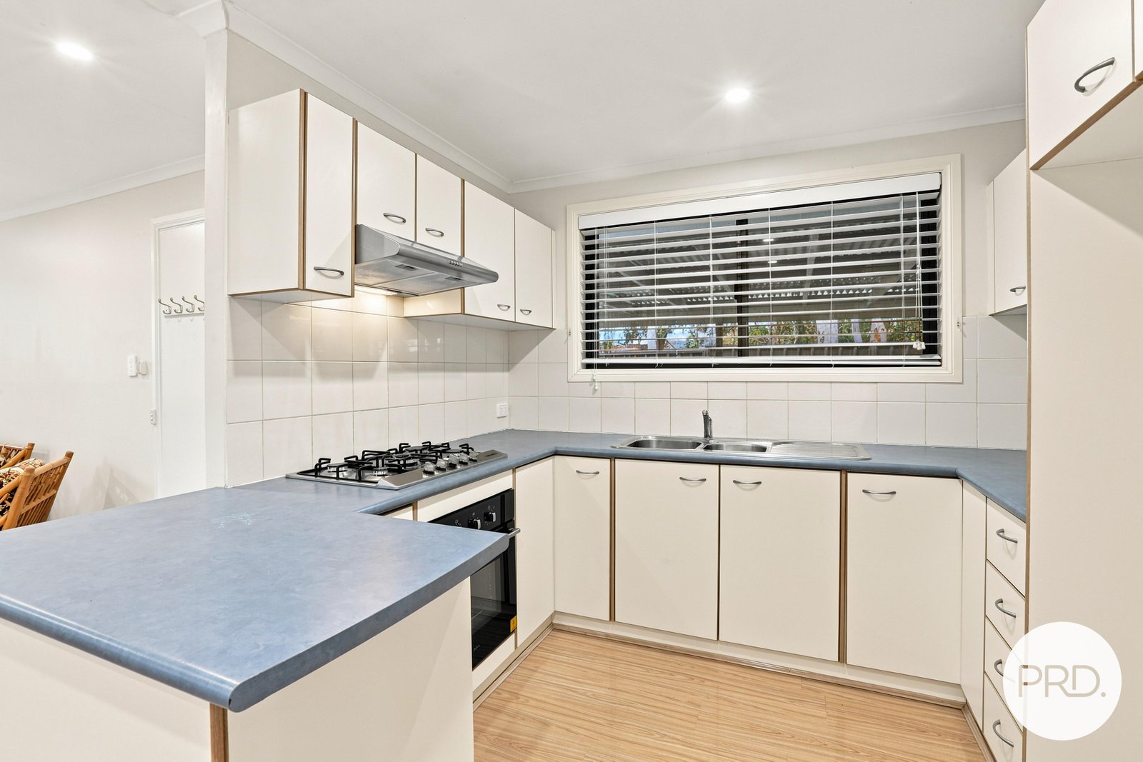 1/32 Horsley Drive HORSLEY 2