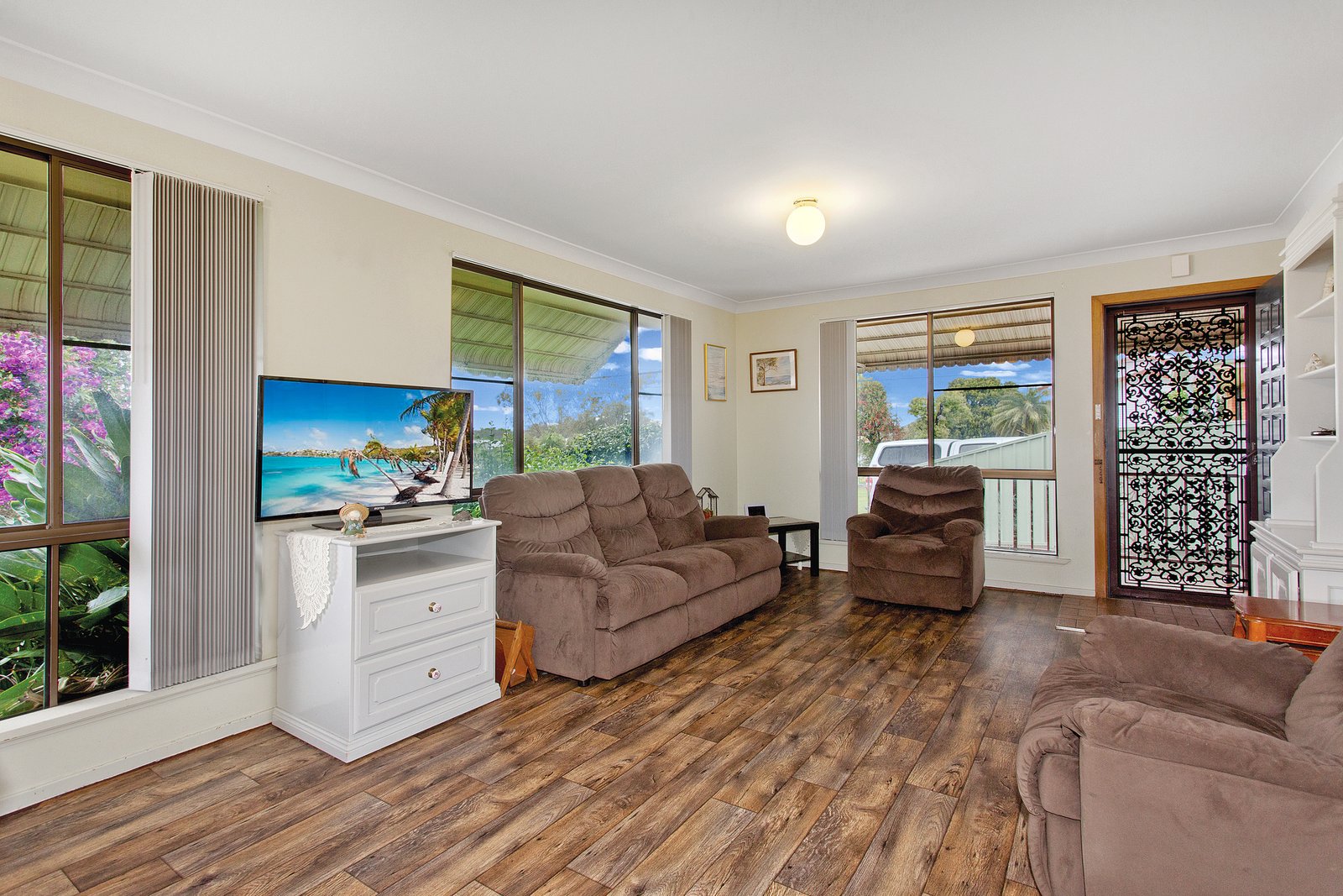 1/32 Lake Street LAURIETON 3