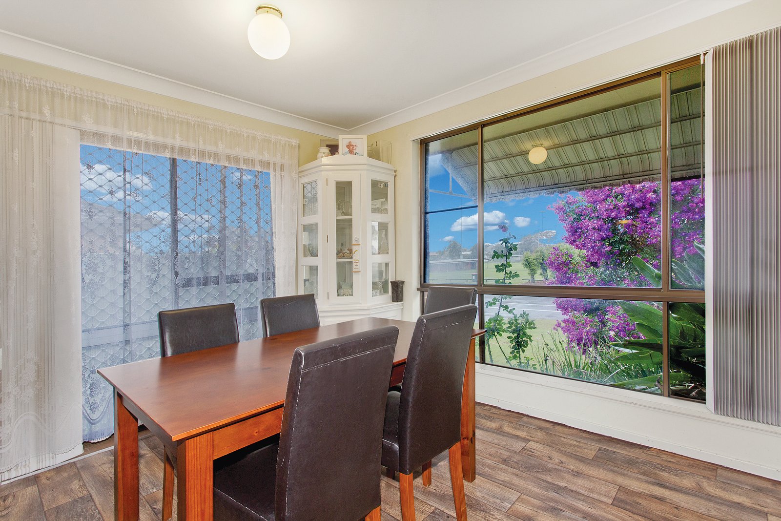 1/32 Lake Street LAURIETON 4