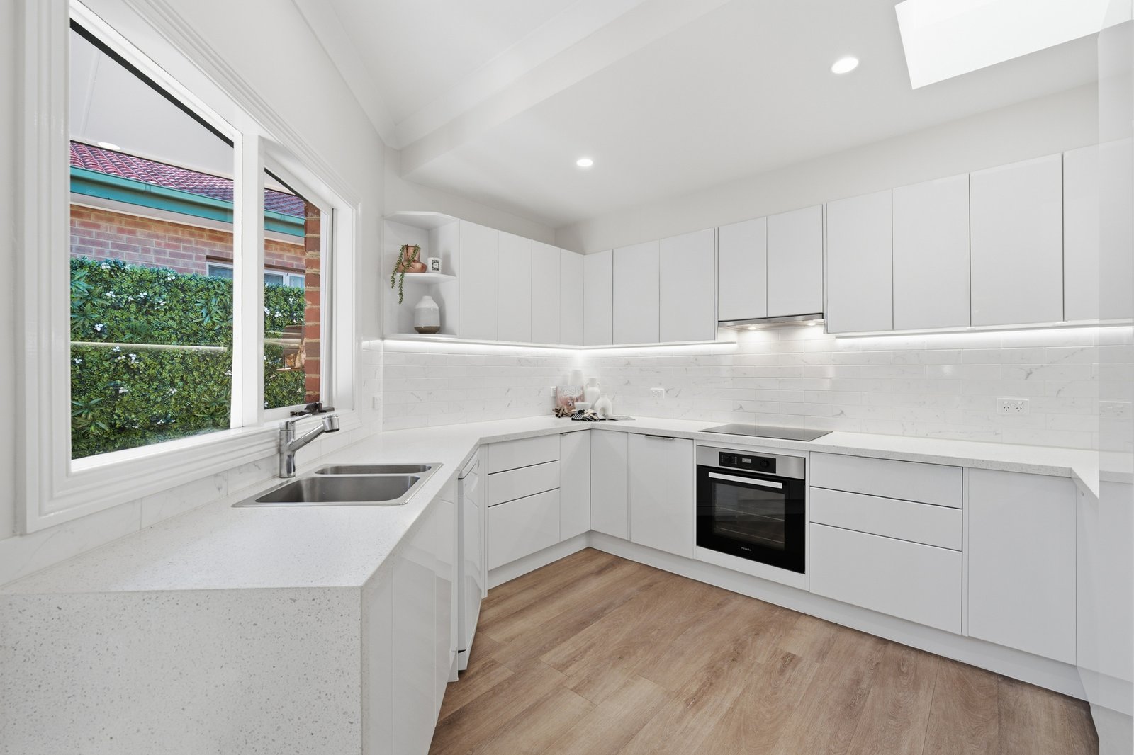 Gallery: 1/32 Leopold Street
