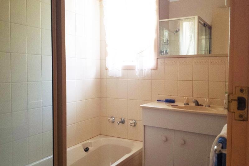 1/32 Lonergan Place EAST WAGGA WAGGA 2