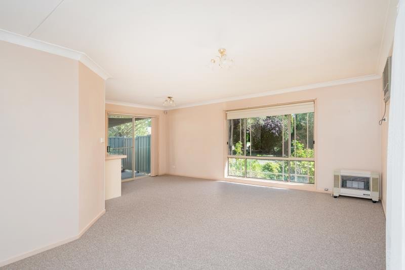 1/32 Lonergan Place EAST WAGGA WAGGA 2