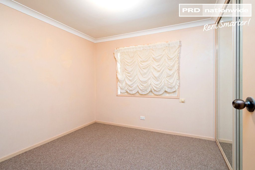 1/32 Lonergan Place EAST WAGGA WAGGA 5