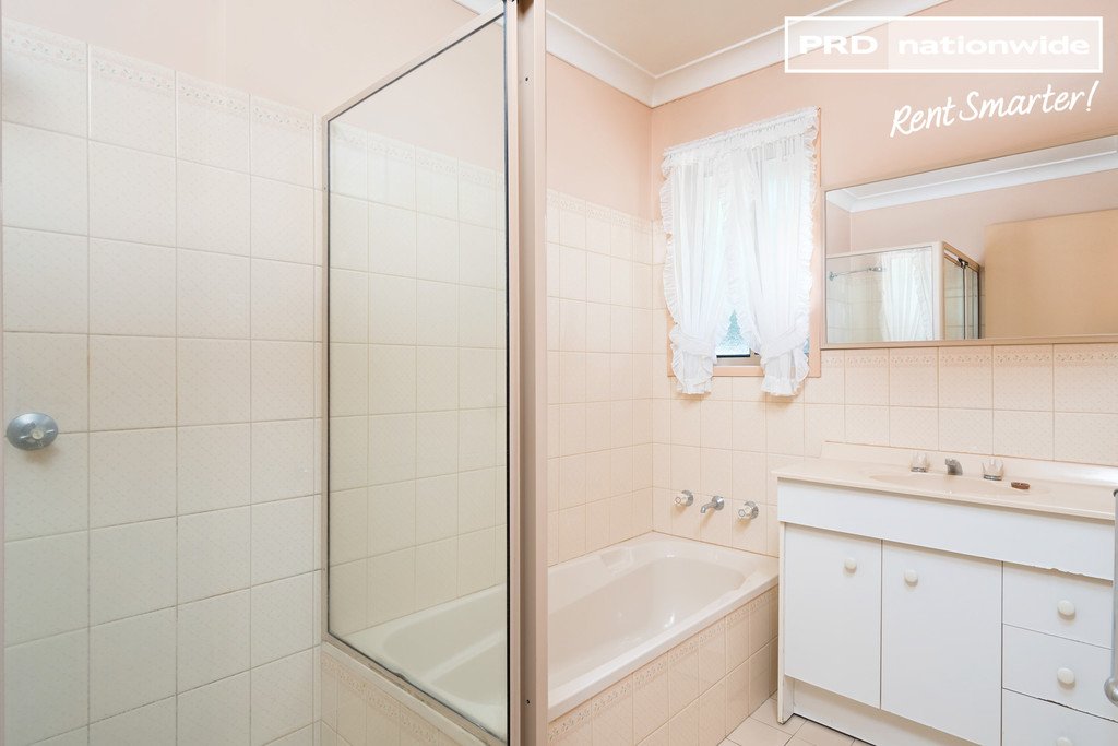 1/32 Lonergan Place EAST WAGGA WAGGA 7