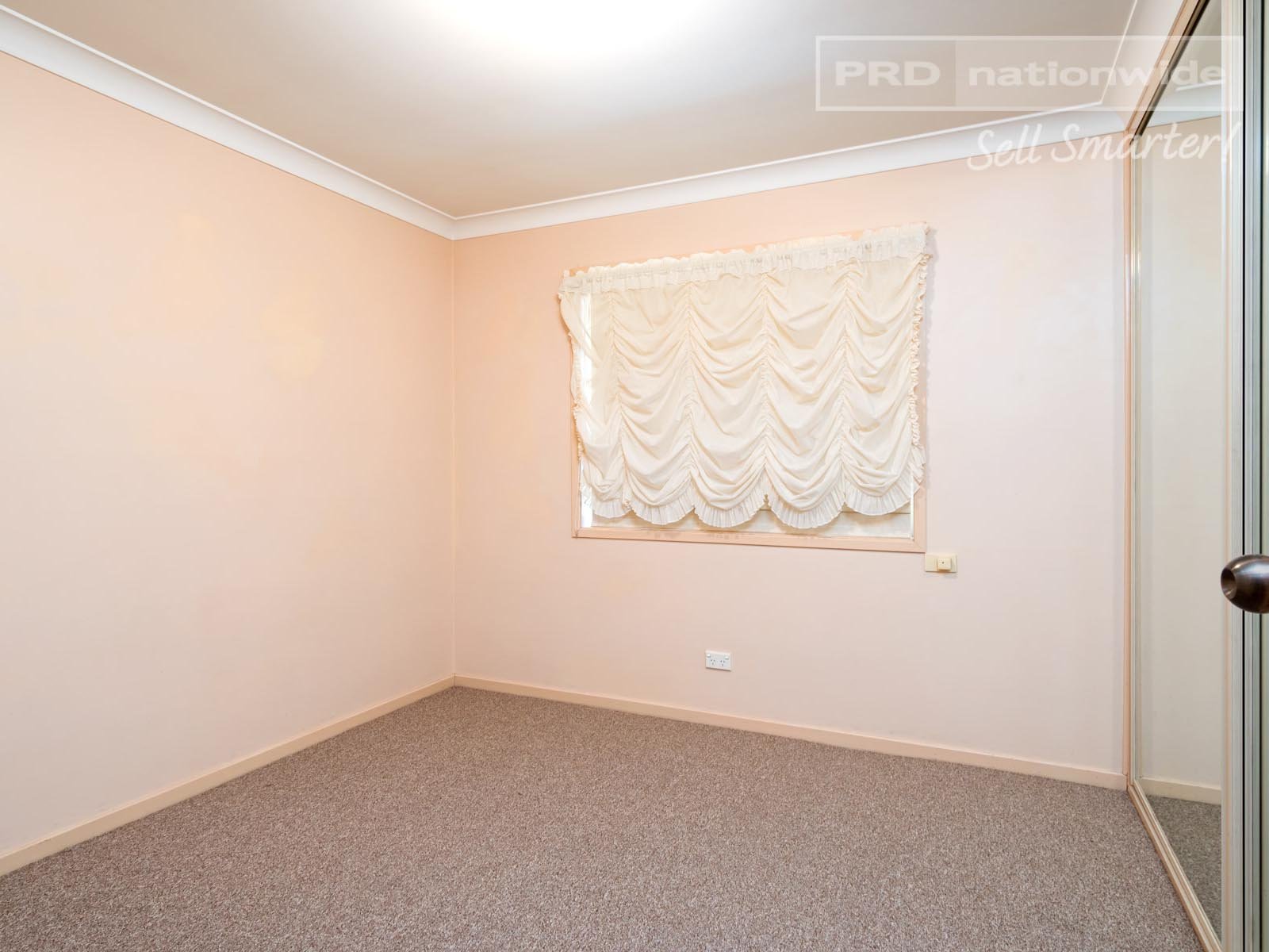 1/32 Lonergan Place WAGGA WAGGA 6