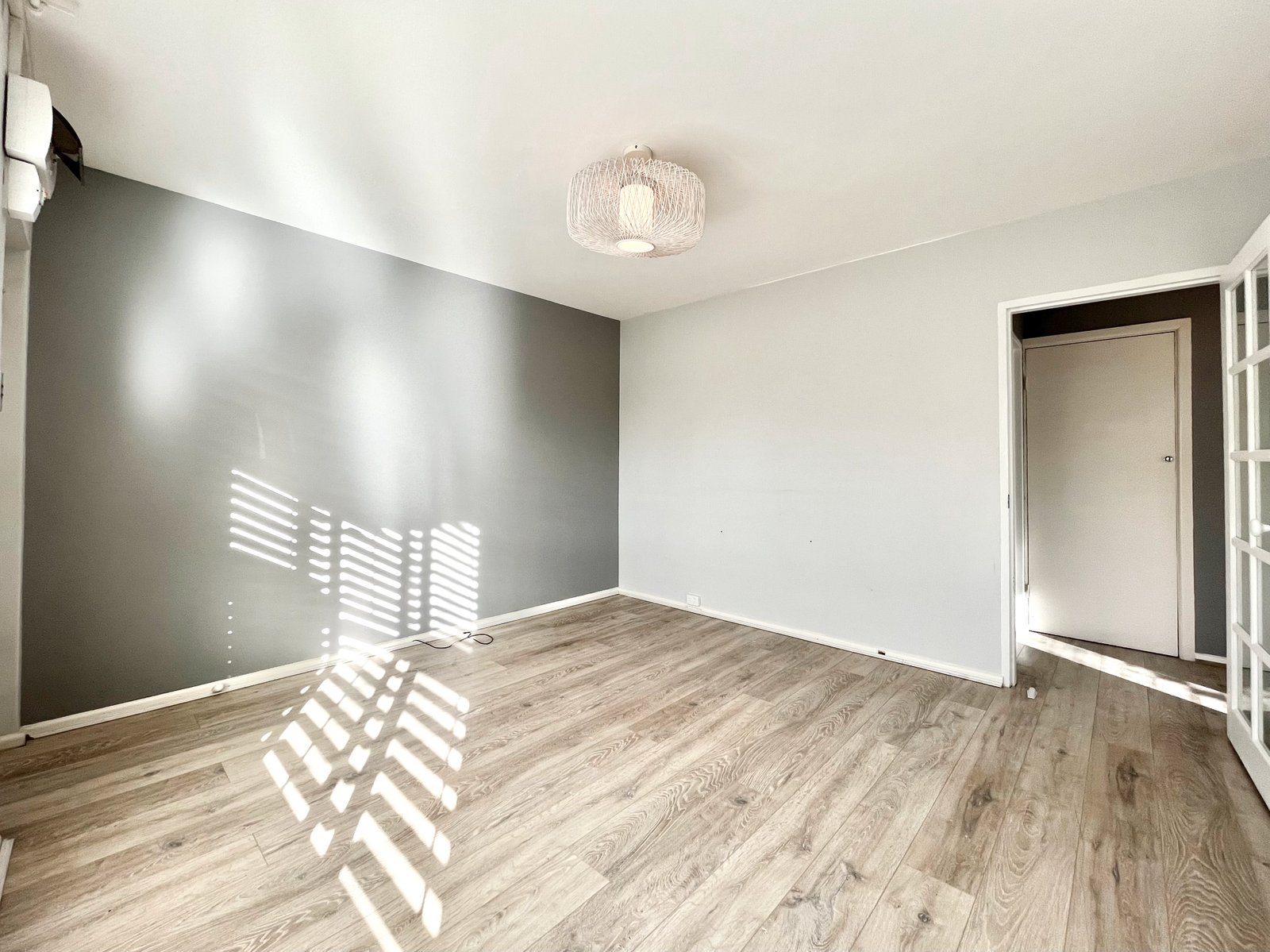 Gallery: 1/32 Madden Avenue