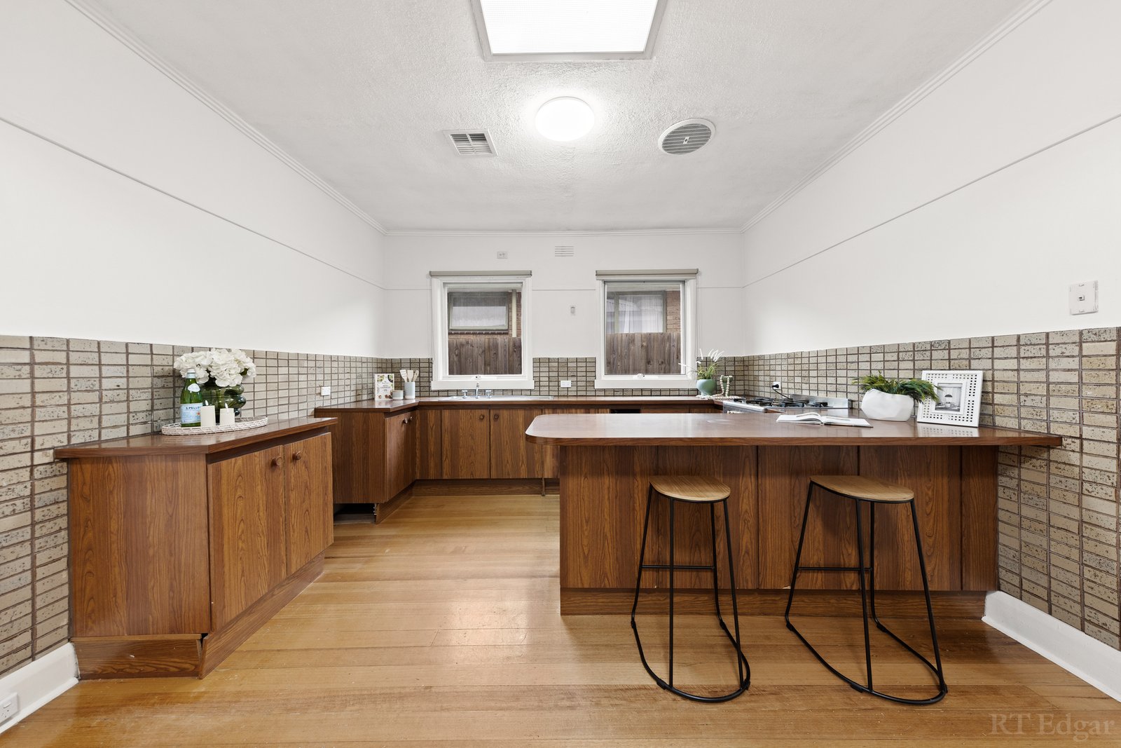 Real Estate and Property in 132 Nelson Road, Box Hill North, VIC