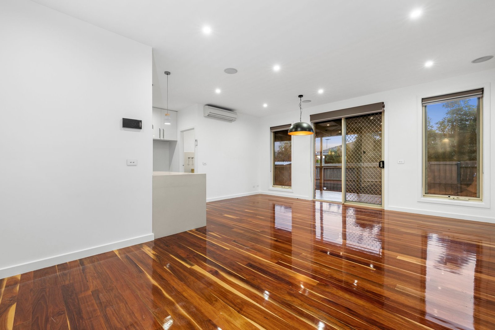 Gallery: 1/32 Newport Road