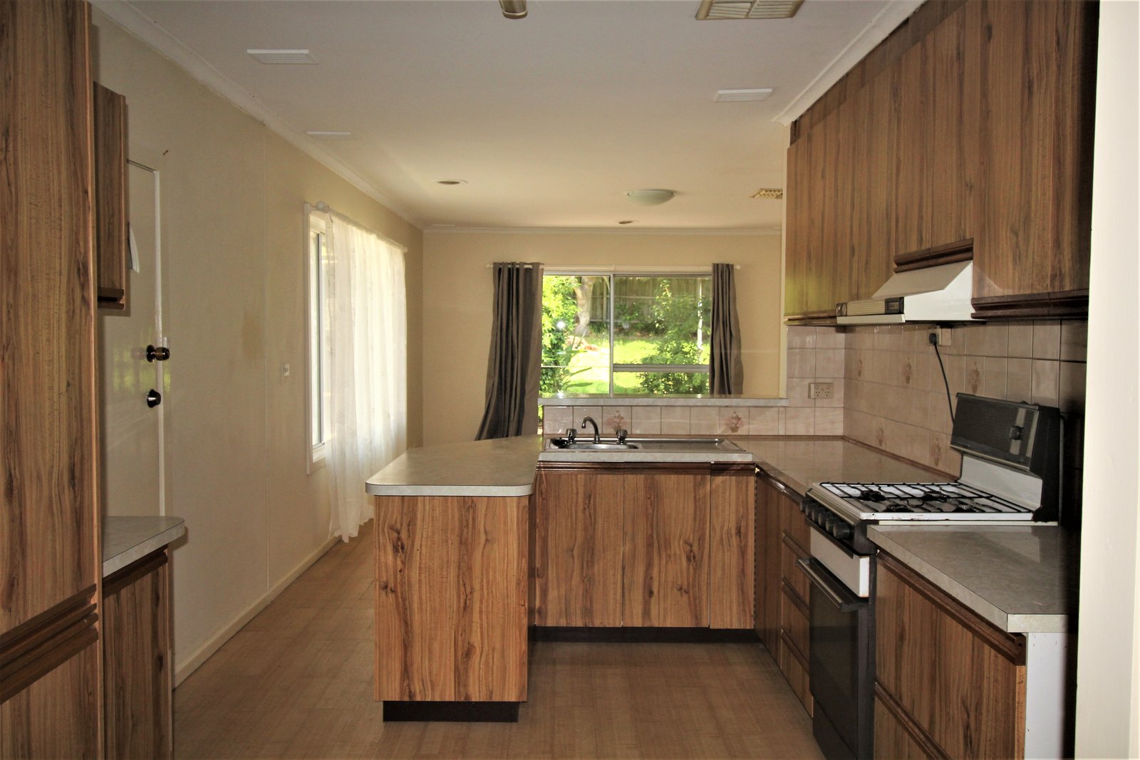 Gallery: 132 Power Avenue