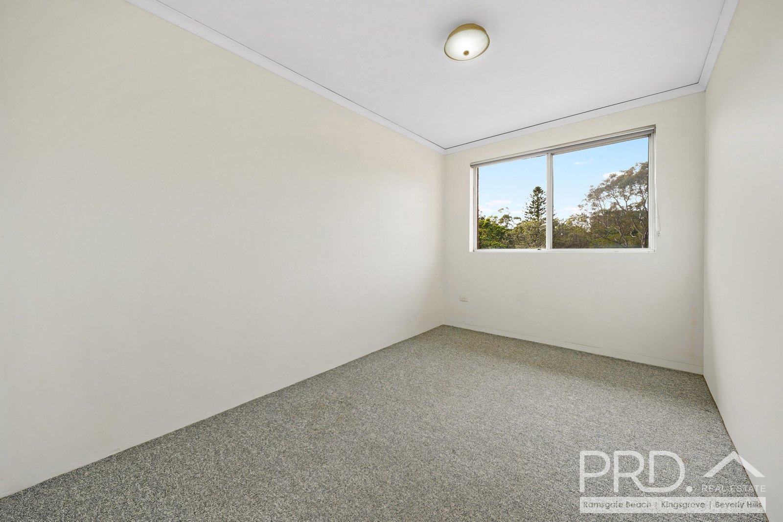 13/2 Railway Crescent JANNALI 4