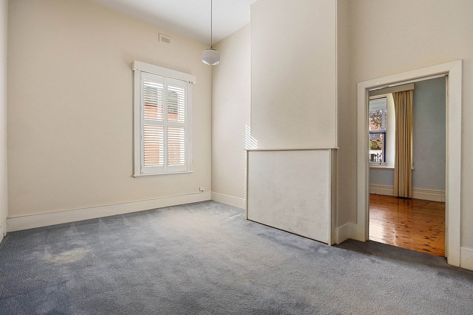 Gallery: 1/32 Rowan St