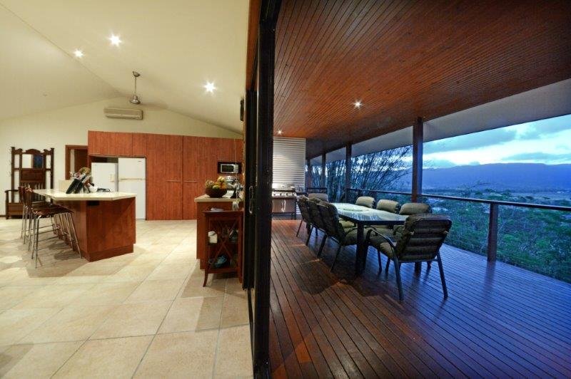 132 Stanley Drive CANNONVALE 14