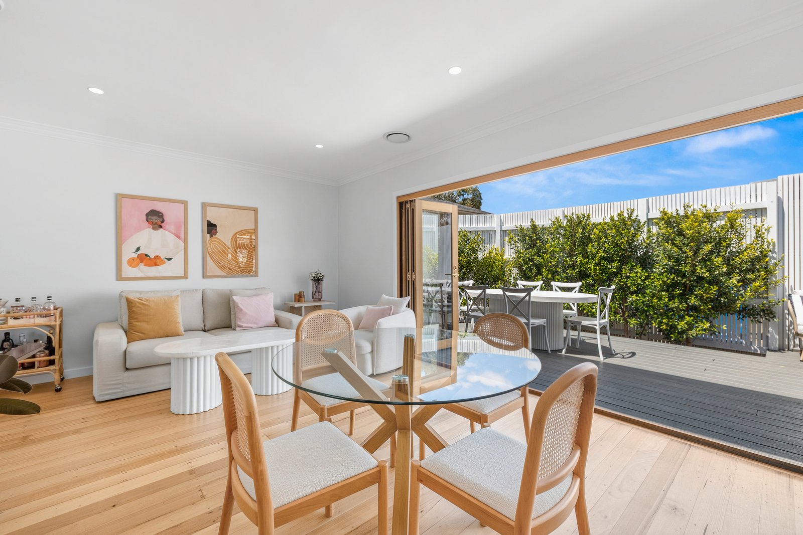 Gallery: 1/32 Strelden Avenue