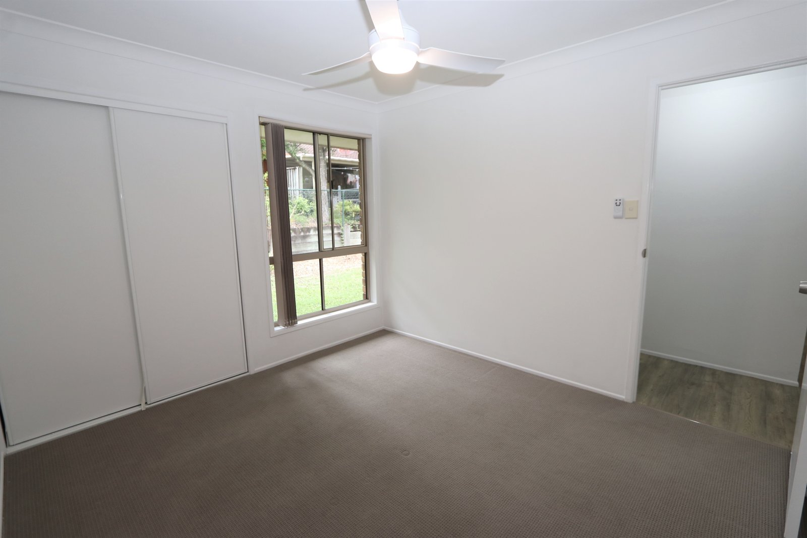 13/20 Golden Palms Court ASHMORE 8