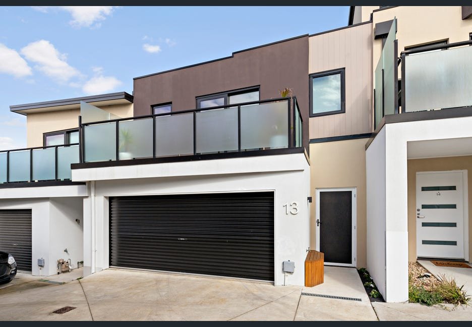 Gallery: 13/200-203 Nepean Highway