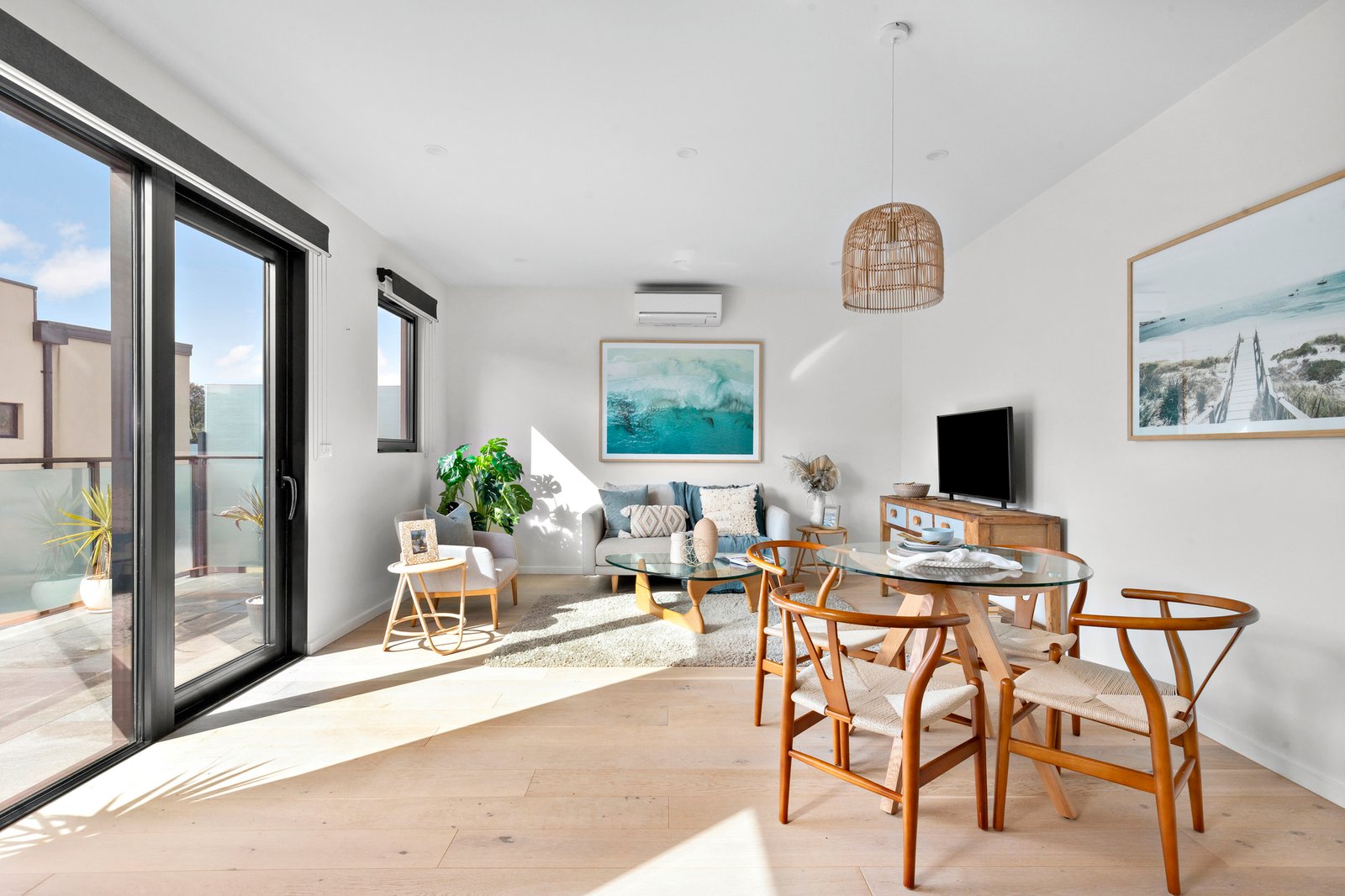 Gallery: 13/200-203 Nepean Highway
