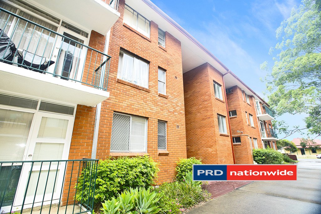 13/209 Derby Street PENRITH 10