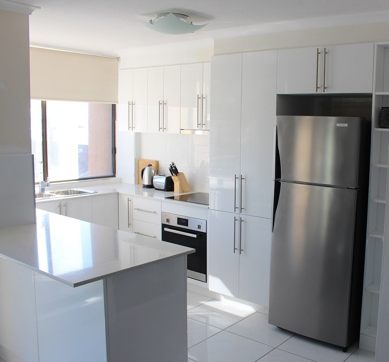 13/22 Marine Parade COOLANGATTA 3