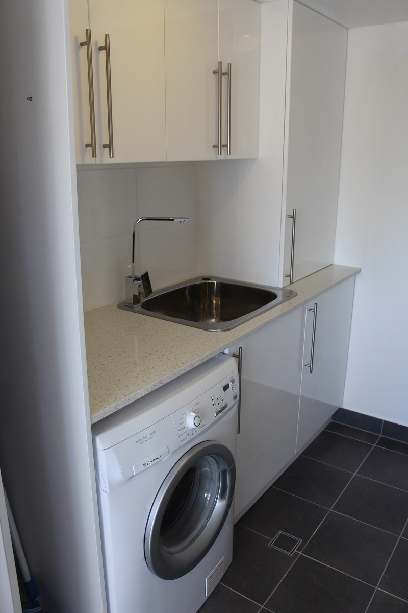 13/22 Marine Parade COOLANGATTA 8