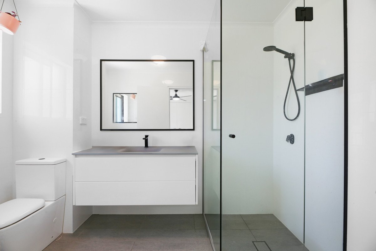 13/2269-2271 Gold Coast Highway Mermaid Beach 6