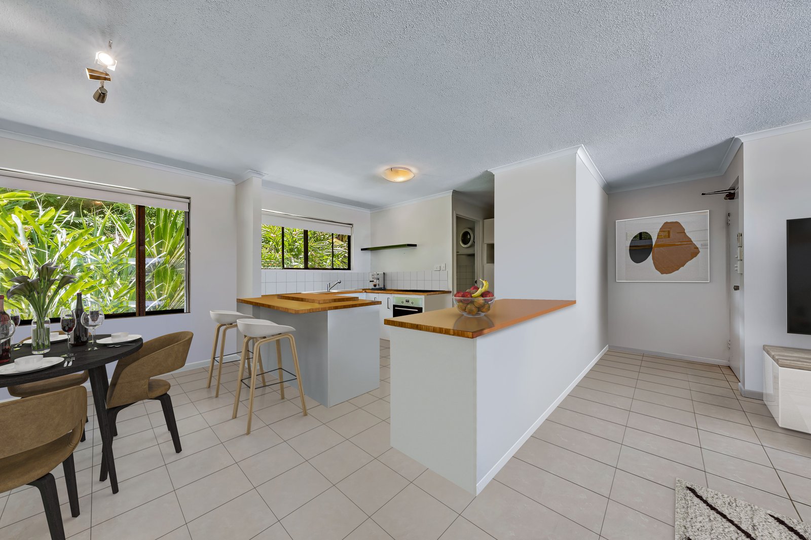 132/4 Eshelby Drive CANNONVALE 3
