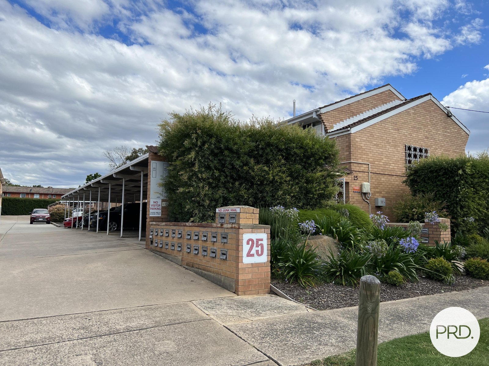 13/25 Macquoid Street QUEANBEYAN EAST 1