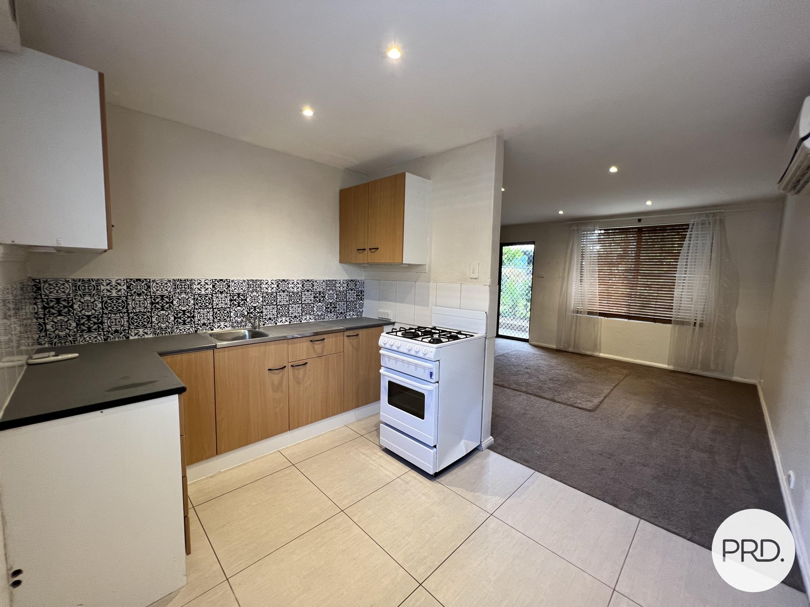 13/25 Macquoid Street QUEANBEYAN EAST 3