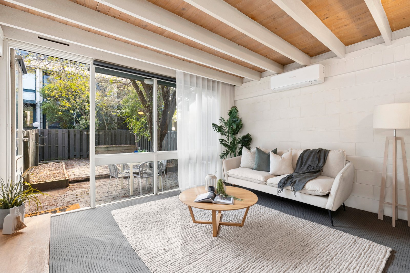 Gallery: 13/27-29 Montague Street