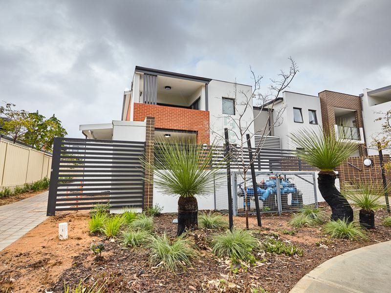 13/27 Congdon Avenue BEELIAR 1