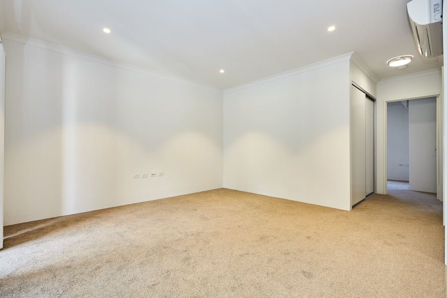 13/27 Congdon Avenue BEELIAR 8