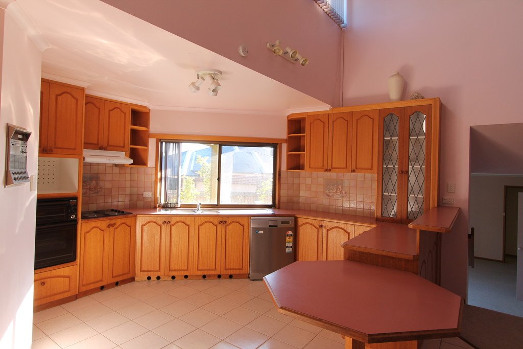 1327 Geelong Road MOUNT CLEAR 3