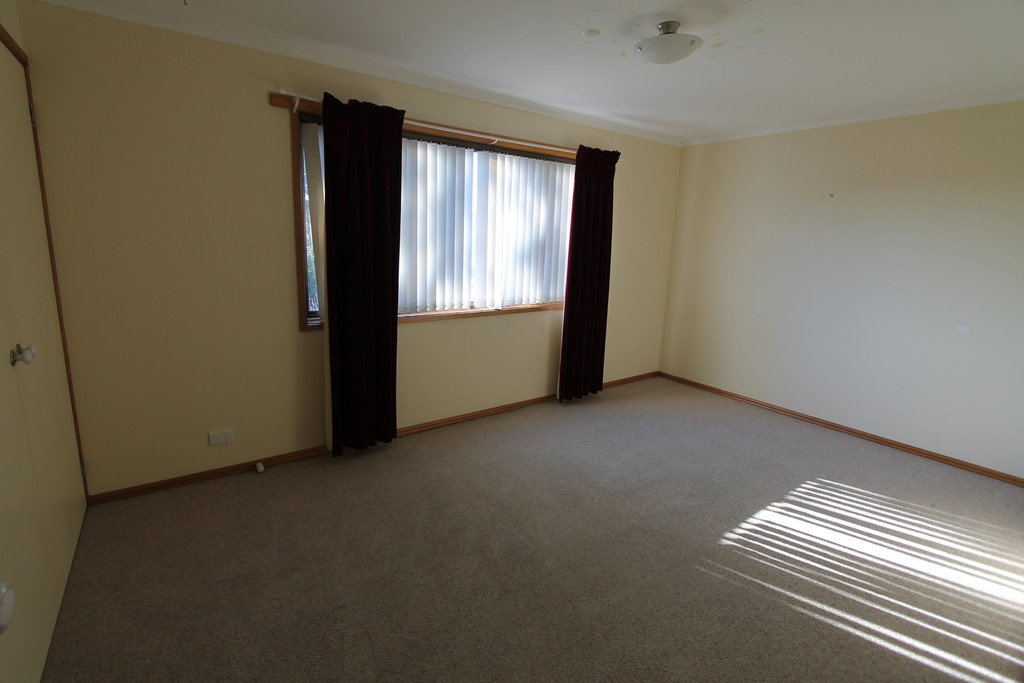 1327 Geelong Road MOUNT CLEAR 8