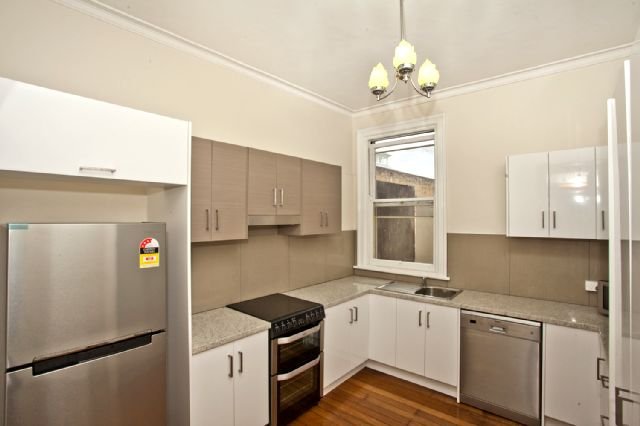 1/327 High Street MAITLAND 8