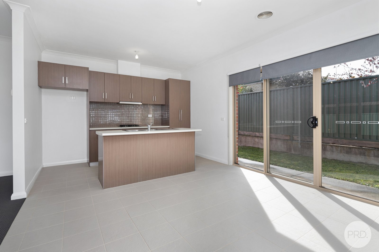 1/328 Albert Street SEBASTOPOL 4