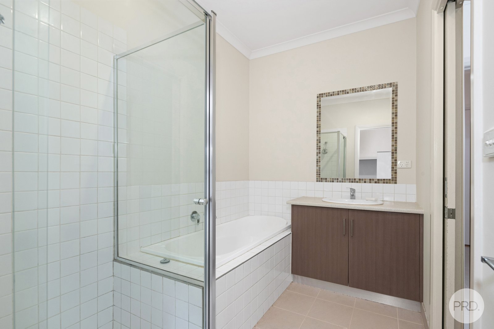 1/328 Albert Street SEBASTOPOL 8