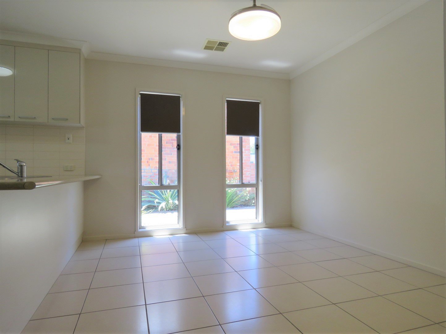 1/328 Olive Street ALBURY 4