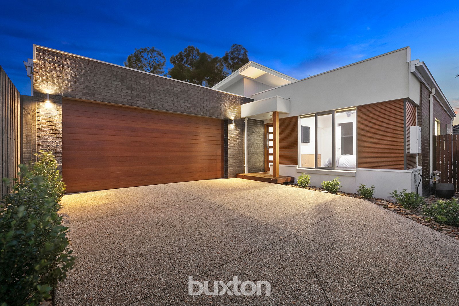 Gallery: 132B West Fyans Street