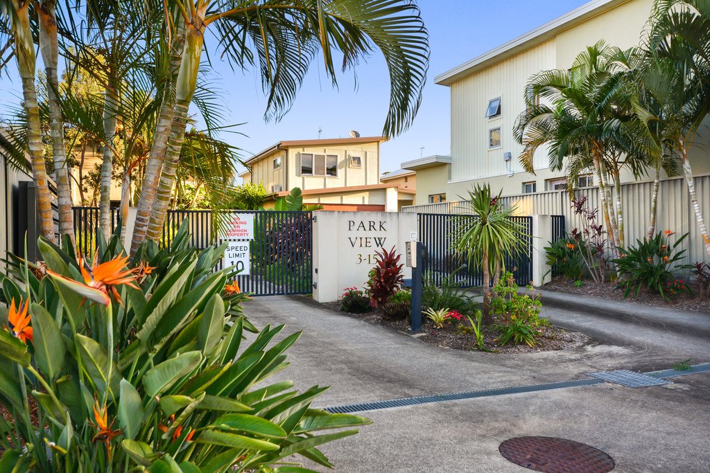 13/3-15 Lennox Circuit POTTSVILLE 2