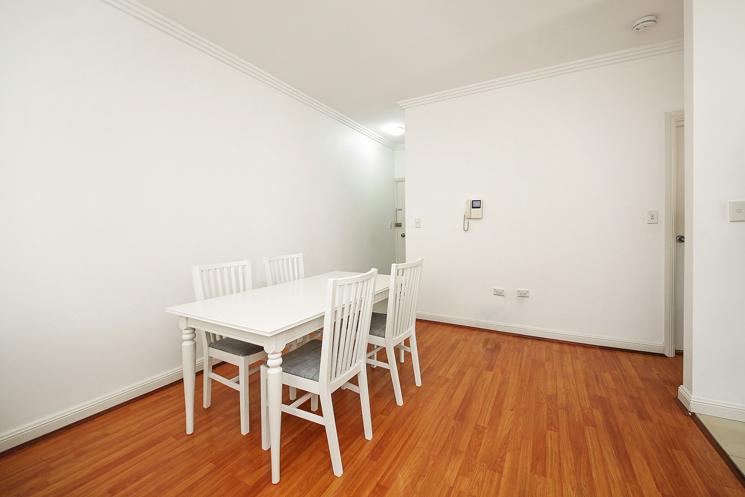 13/3-7 Grosvenor Street CROYDON 4