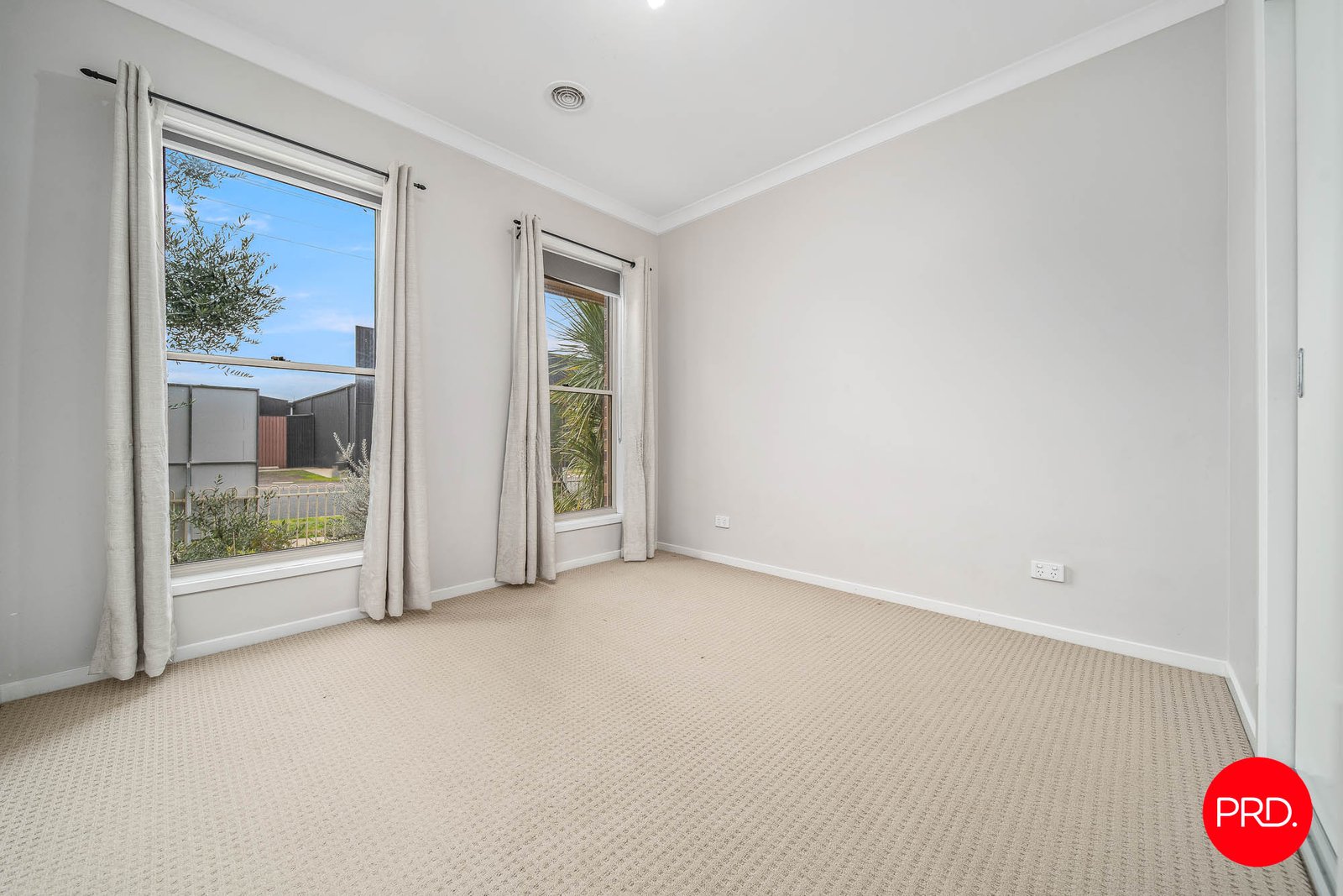 1/33 Allingham Street GOLDEN SQUARE 8