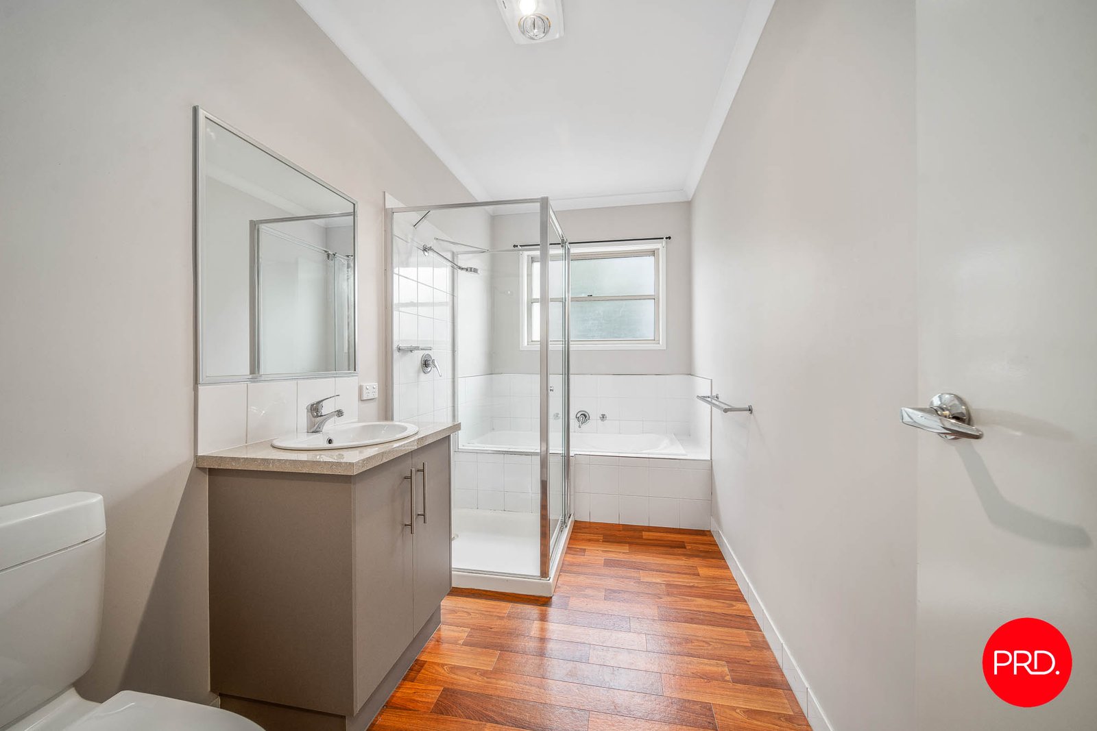 1/33 Allingham Street GOLDEN SQUARE 9