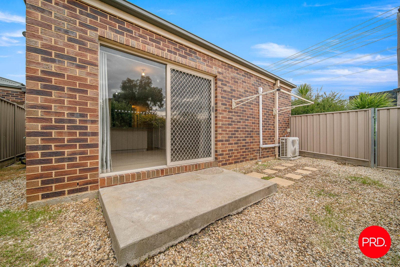 1/33 Allingham Street GOLDEN SQUARE 11