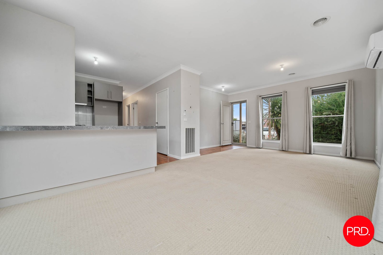 1/33 Allingham Street GOLDEN SQUARE 4