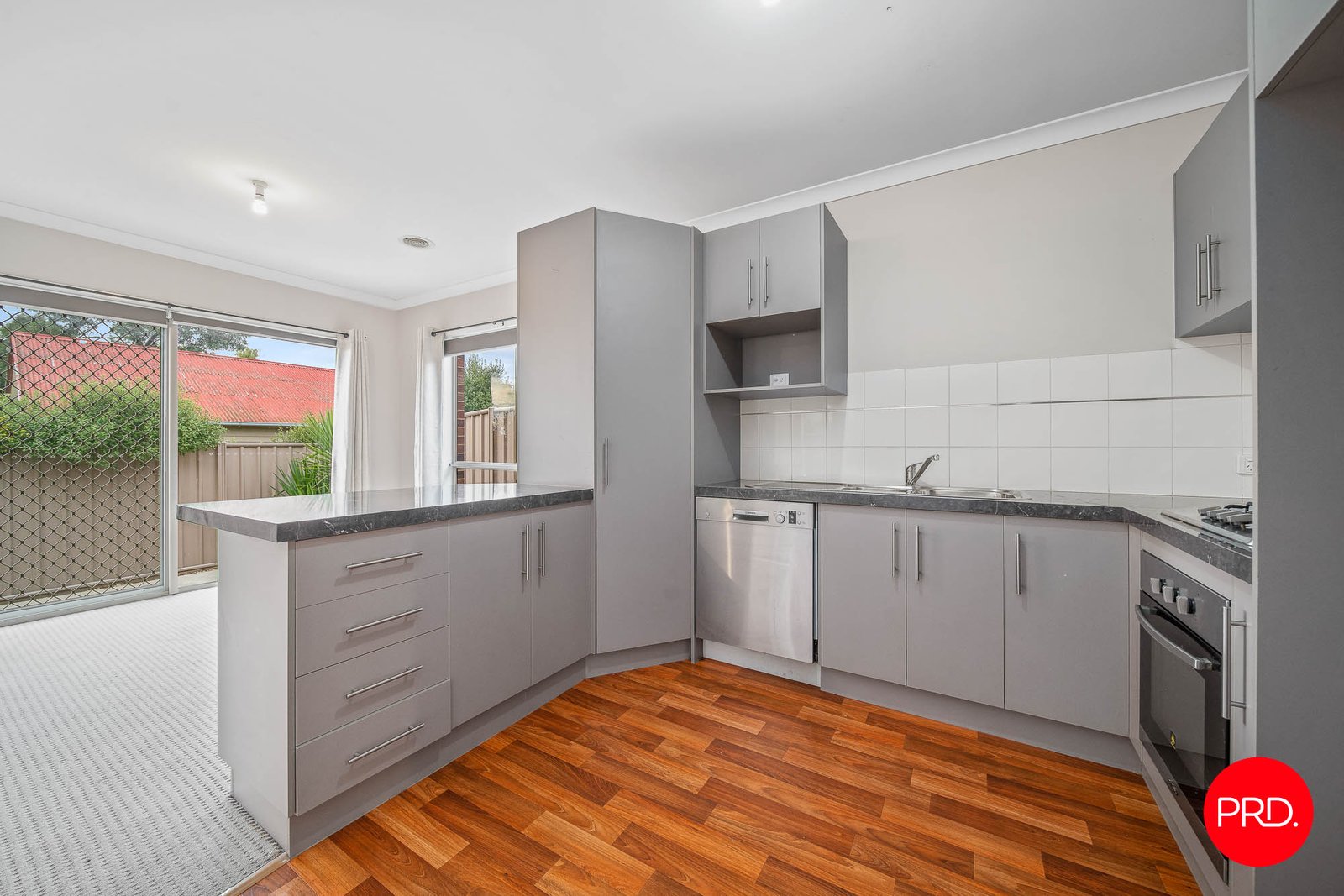 1/33 Allingham Street GOLDEN SQUARE 6