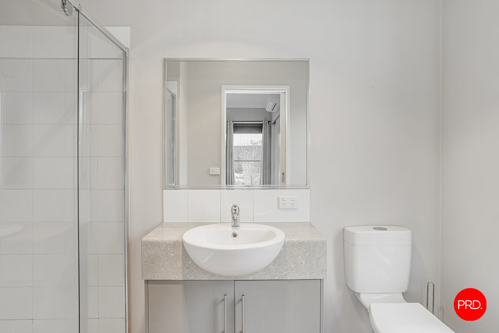 1/33 Allingham Street GOLDEN SQUARE 8