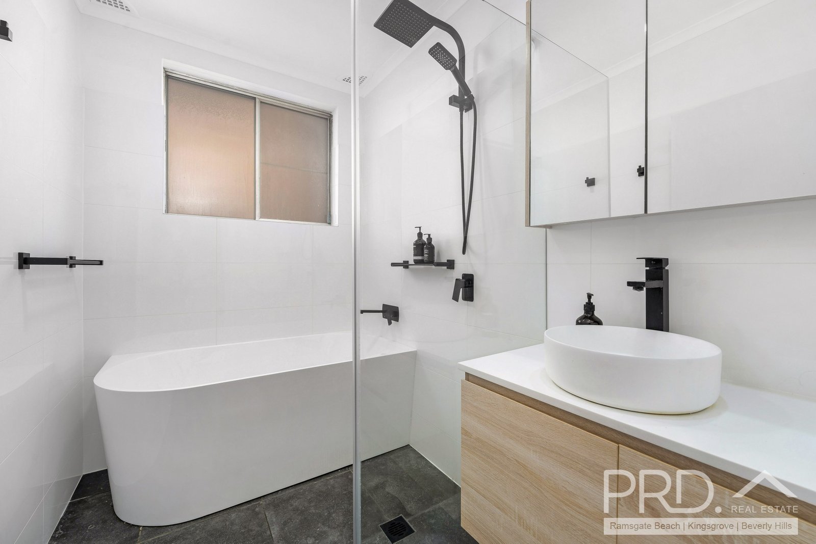 1/33 Baxter Avenue KOGARAH 2
