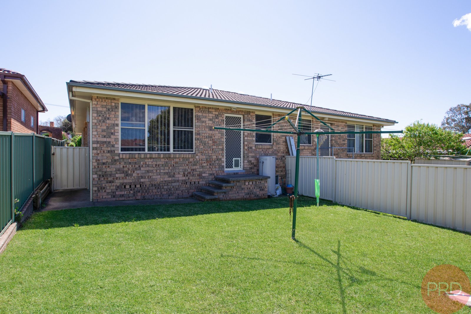 1/33 Byng Street TENAMBIT 2