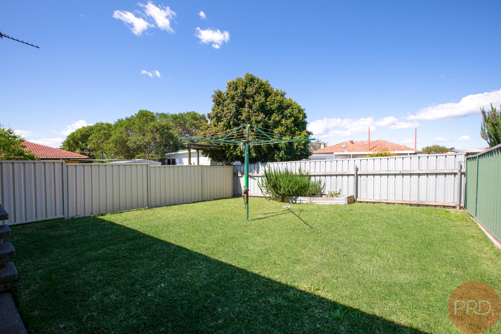 1/33 Byng Street TENAMBIT 4