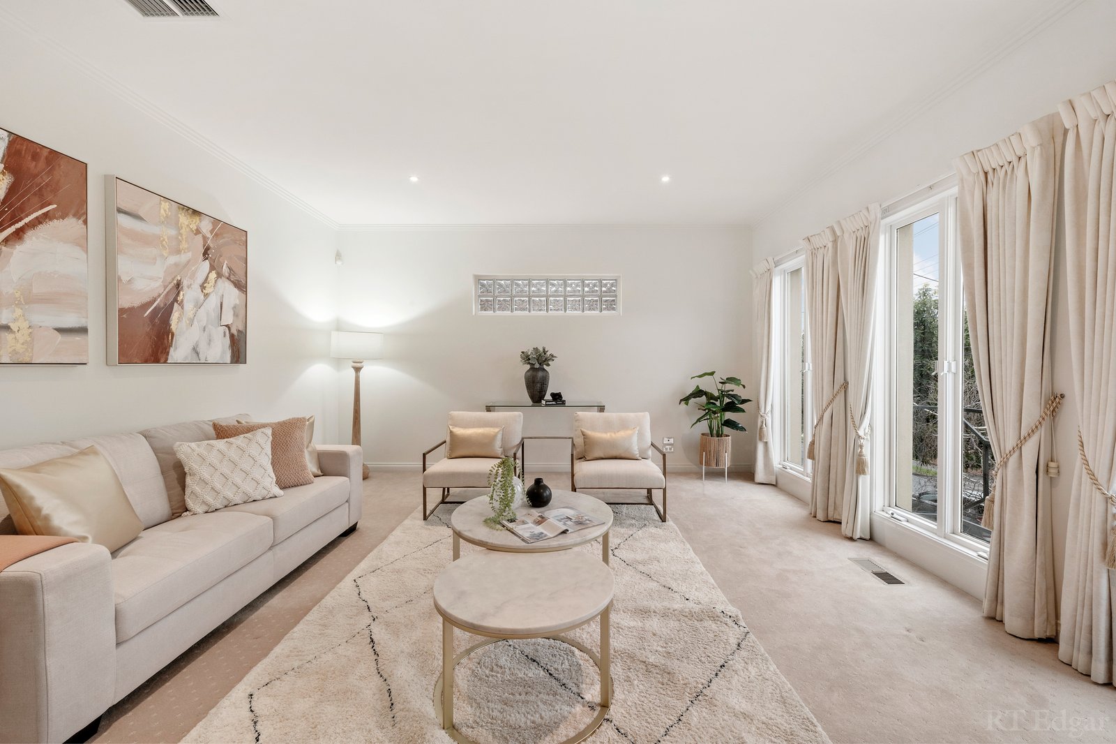 Real Estate and Property in 1/33 Carrathool Street, Bulleen, VIC